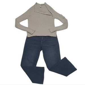 Wet Seal Asymmetrical Zip Up Mock Collar Sweater Ribbed Cable Knit Stretchy